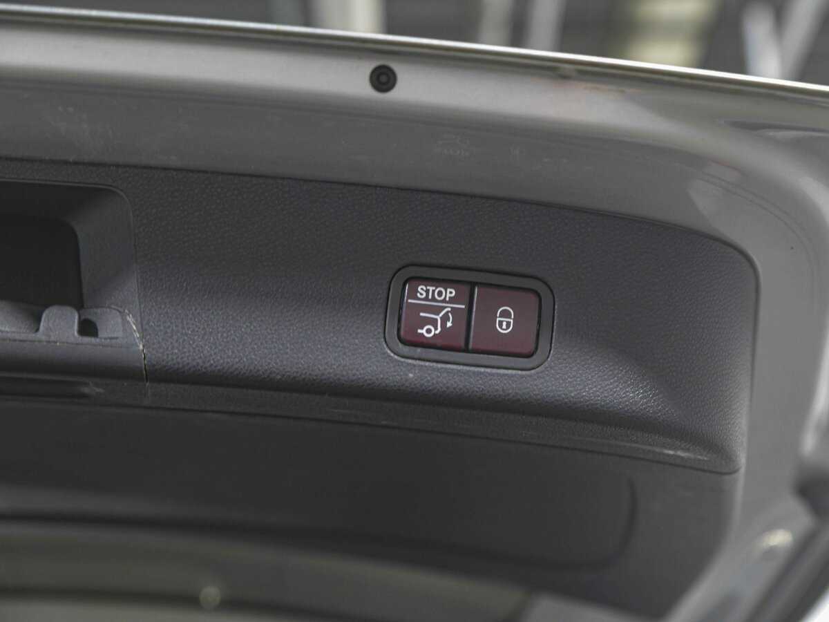 Mercedes-Benz GL-Класс 2015 года с пробегом. Фото: #24