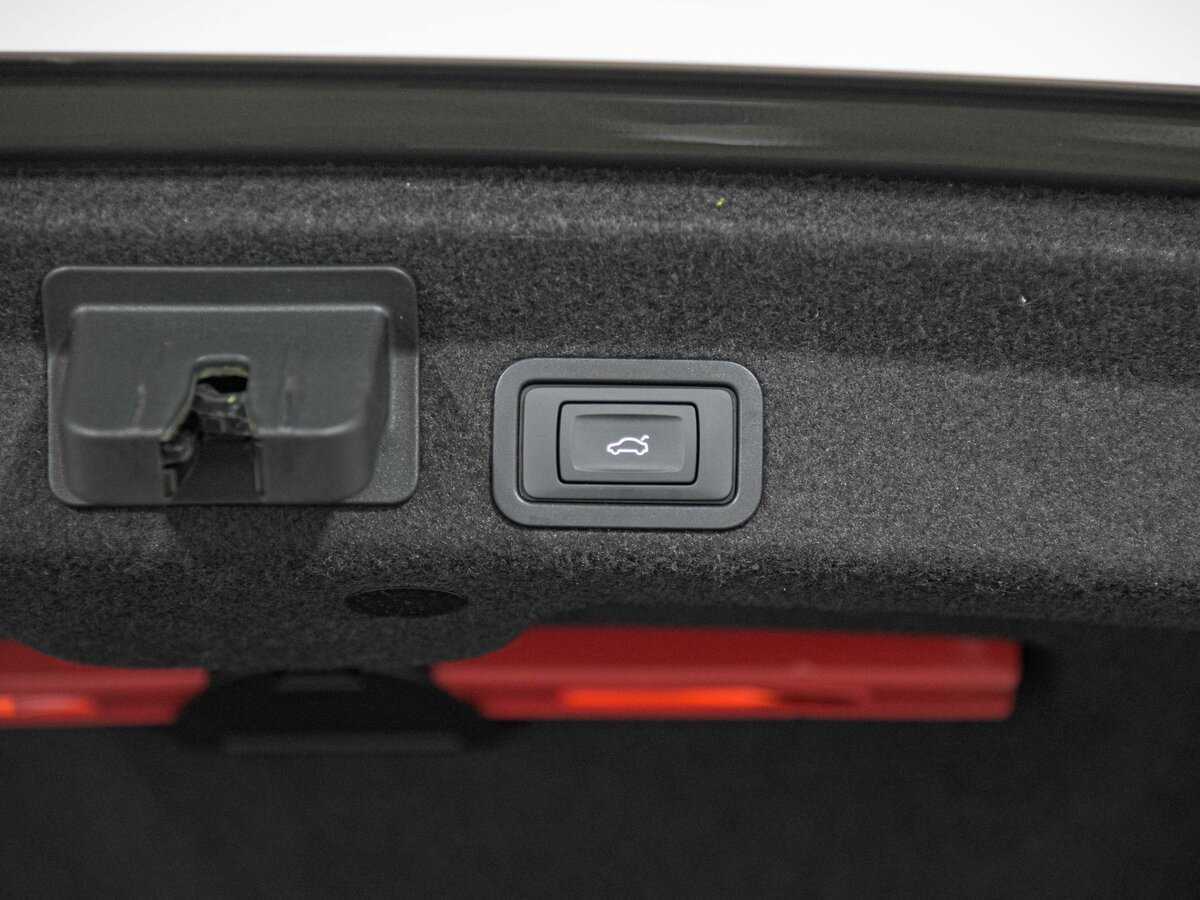 Audi A6 2019 года с пробегом. Фото: #18