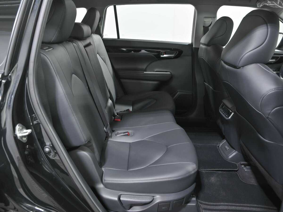 Toyota Highlander 2022 года с пробегом. Фото: #19