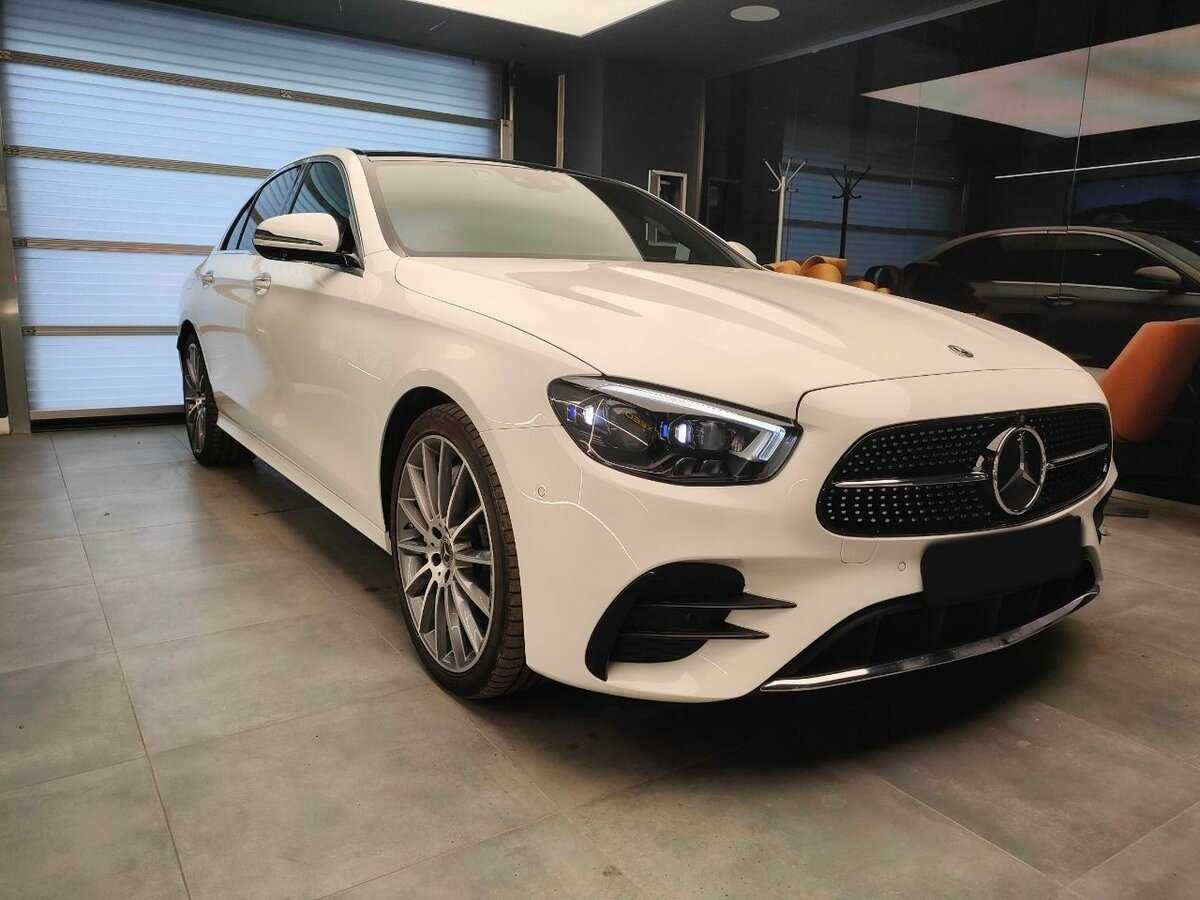 Mercedes-Benz E-Класс 2020 года с пробегом. Фото: #2
