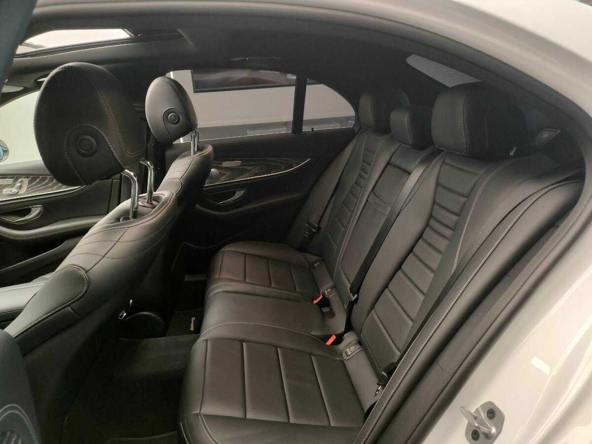 Mercedes-Benz E-Класс 2020 года с пробегом. Фото: #16