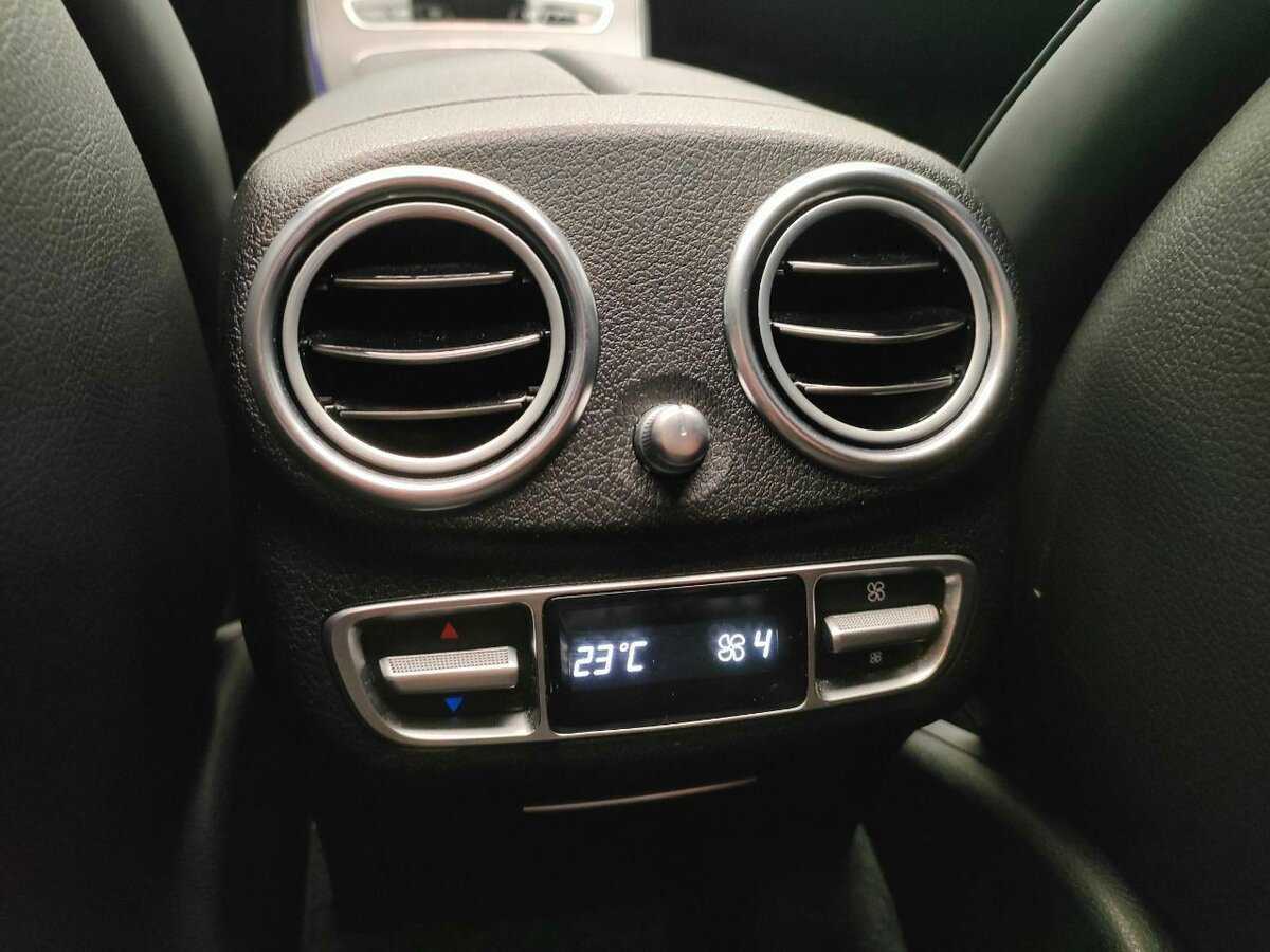 Mercedes-Benz E-Класс 2020 года с пробегом. Фото: #17