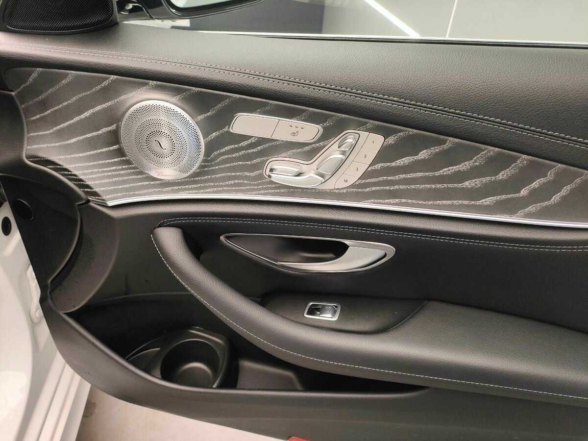Mercedes-Benz E-Класс 2020 года с пробегом. Фото: #21