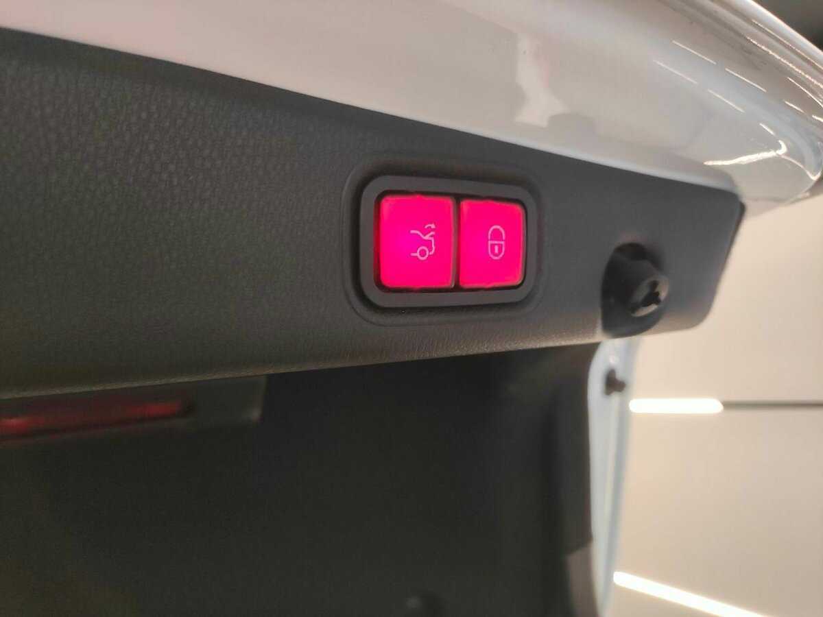 Mercedes-Benz E-Класс 2020 года с пробегом. Фото: #26