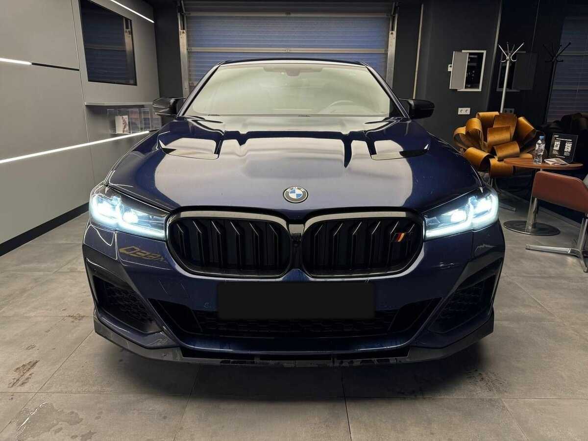 BMW 5 серии 2018 года с пробегом. Фото: #1