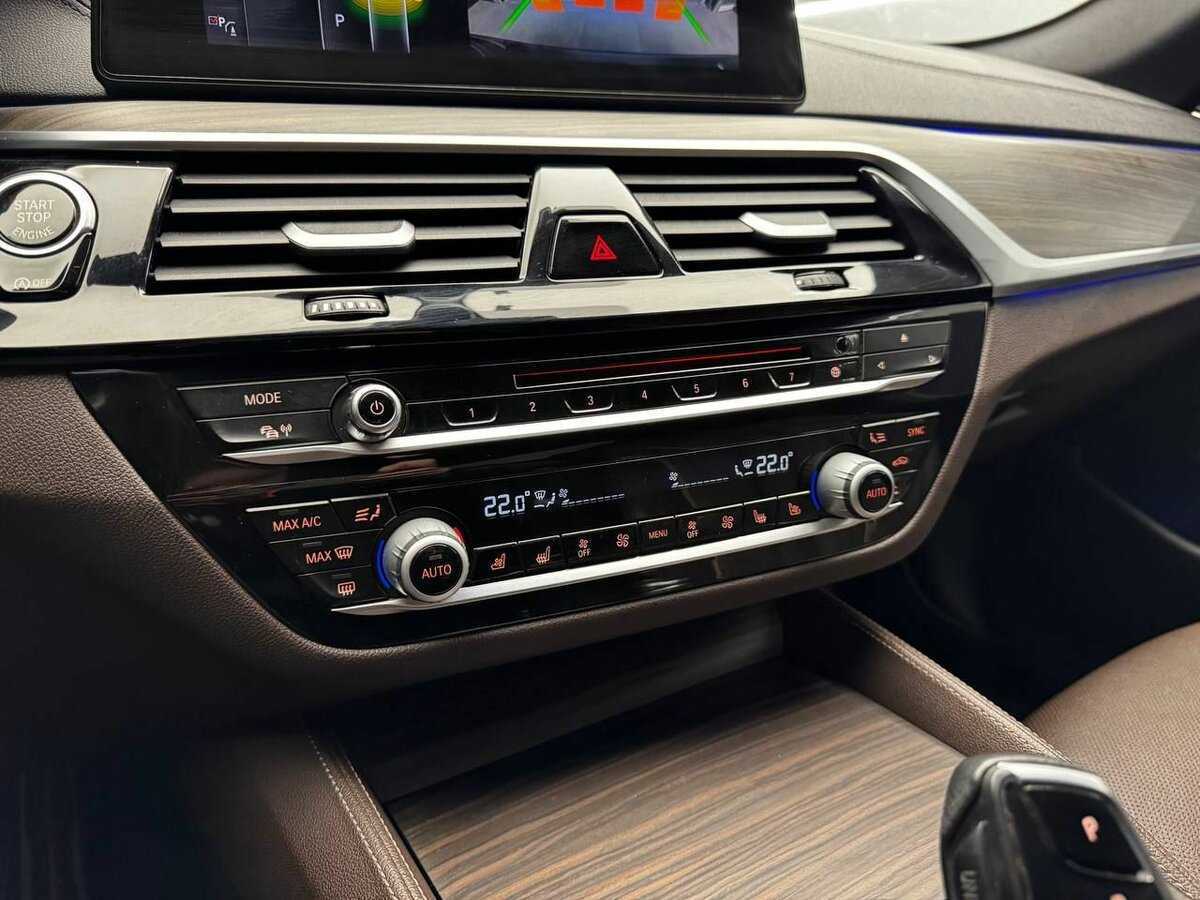 BMW 5 серии 2018 года с пробегом. Фото: #9