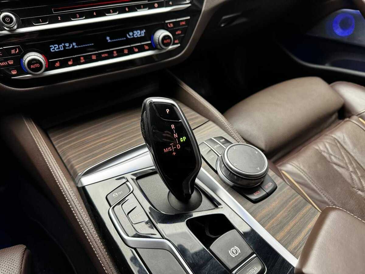 BMW 5 серии 2018 года с пробегом. Фото: #10