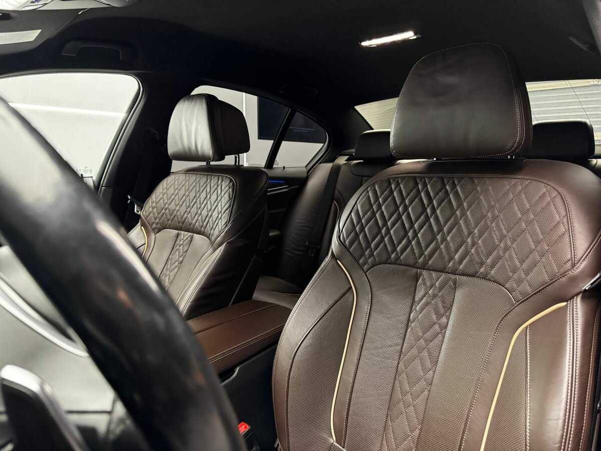 BMW 5 серии 2018 года с пробегом. Фото: #21