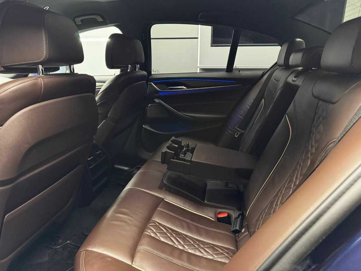 BMW 5 серии 2018 года с пробегом. Фото: #24