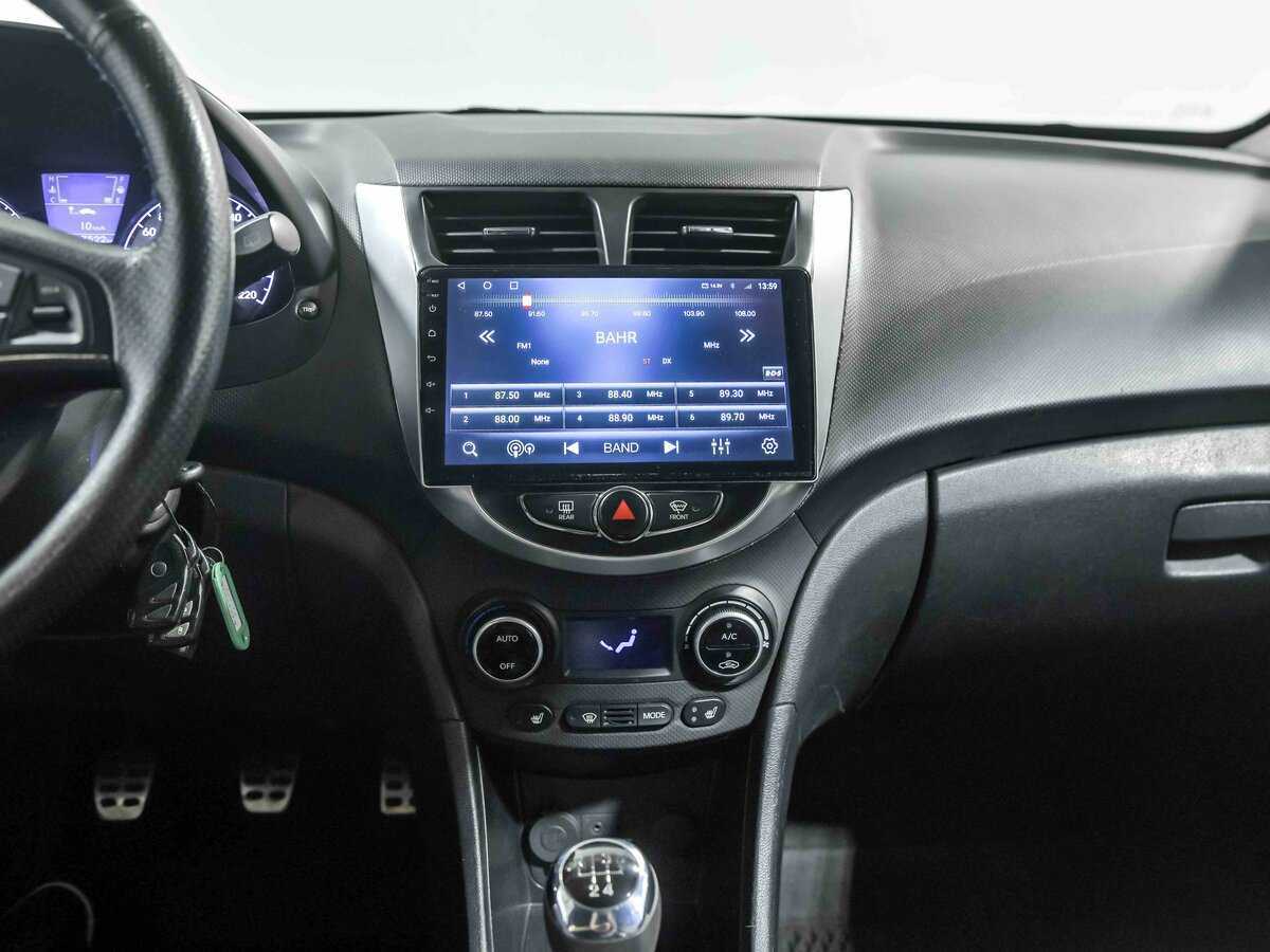 Hyundai Solaris 2011 года с пробегом. Фото: #7