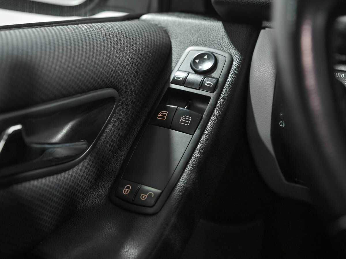 Mercedes-Benz A-Класс 2010 года с пробегом. Фото: #13