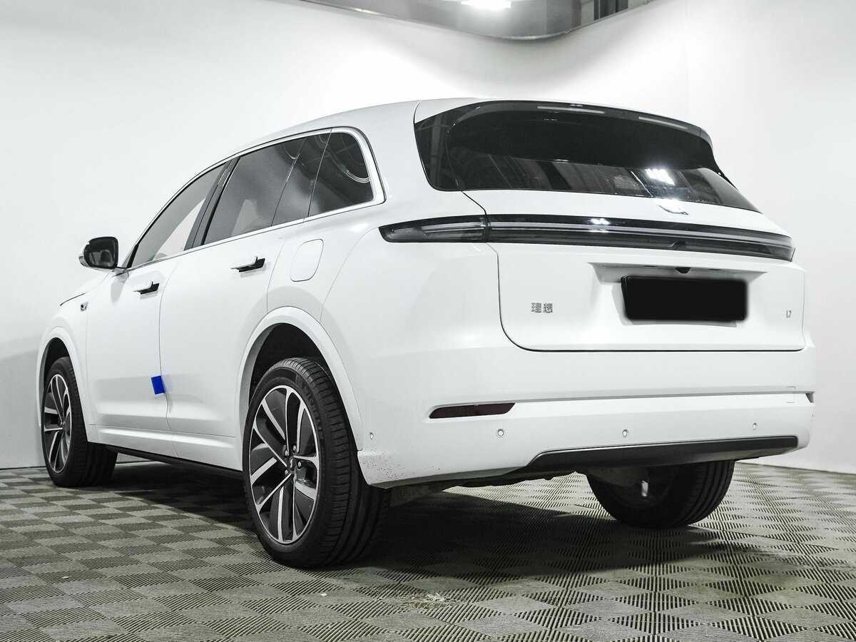 LiXiang L7 2024 года с пробегом. Фото: #5