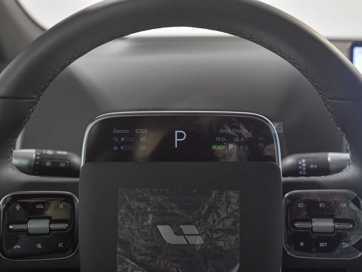 LiXiang L7 2024 года с пробегом. Фото: #7