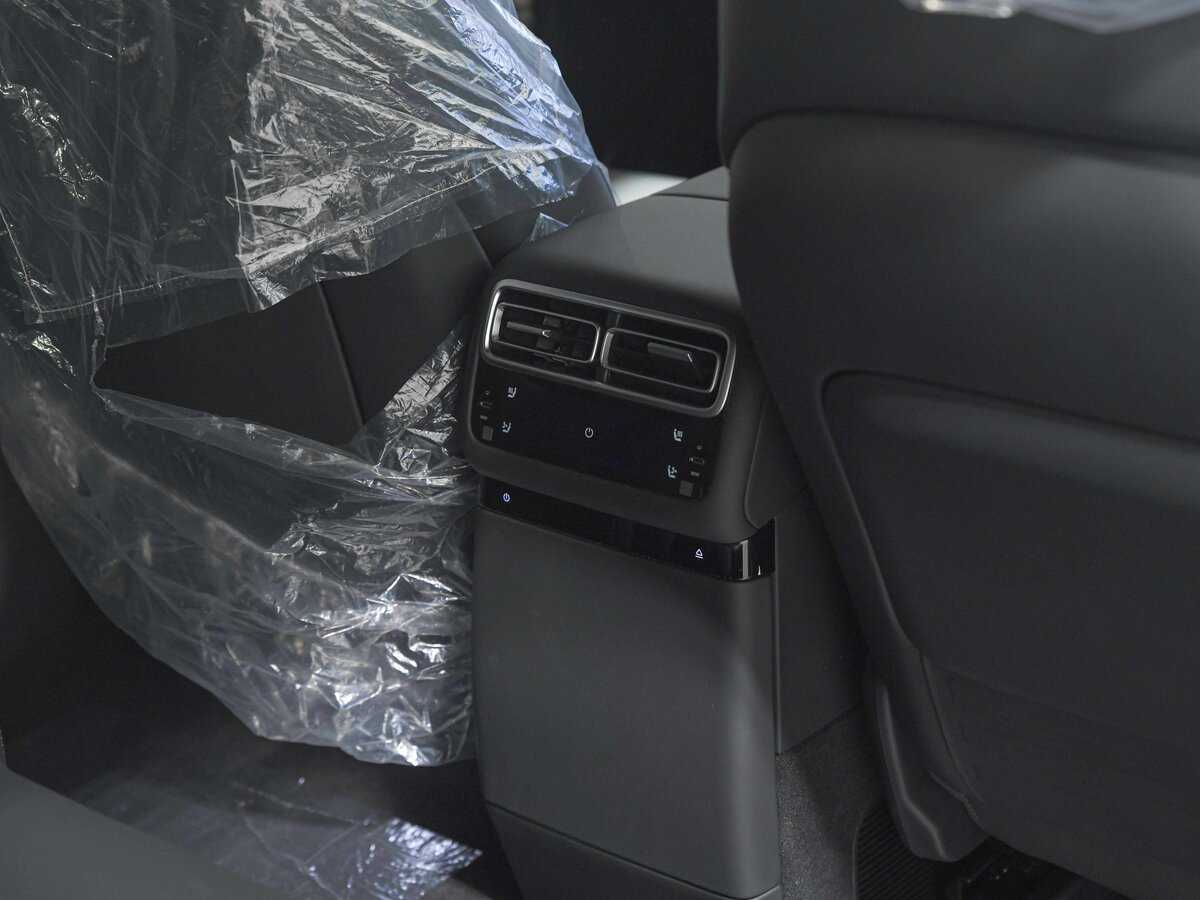 LiXiang L7 2024 года с пробегом. Фото: #18