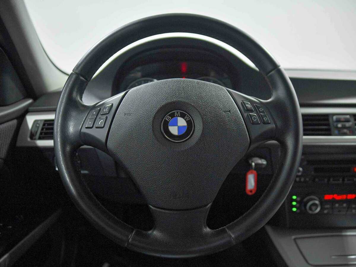 BMW 3 серии 2011 года с пробегом. Фото: #6
