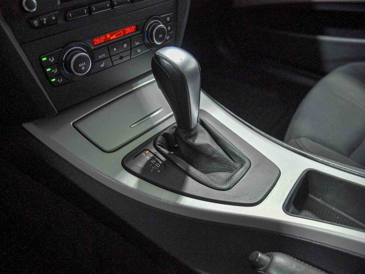 BMW 3 серии 2011 года с пробегом. Фото: #8