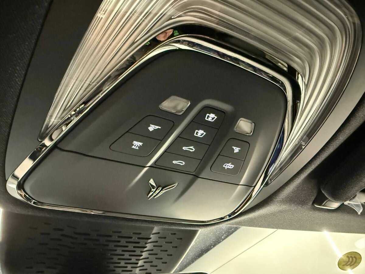 Voyah Free 2024 года с пробегом. Фото: #12