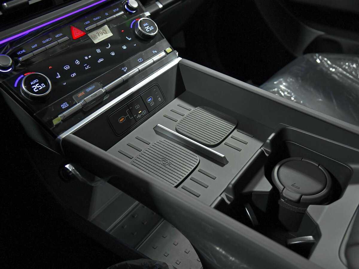 Hyundai Santa Fe 2024 года с пробегом. Фото: #12