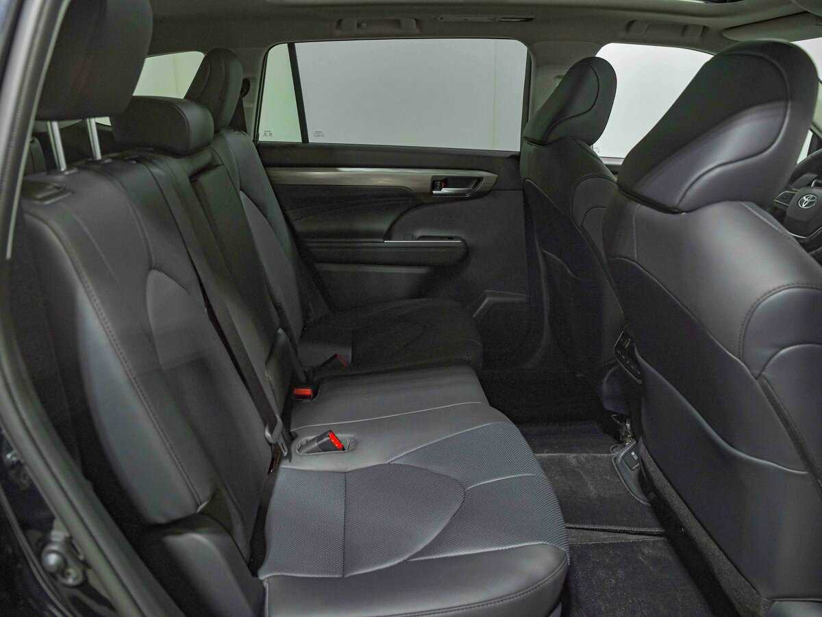 Toyota Highlander 2024 года с пробегом. Фото: #15