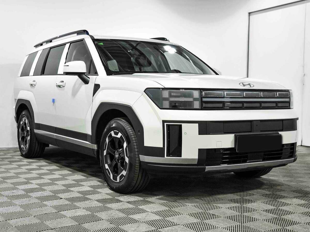 Hyundai Santa Fe 2024 года с пробегом. Фото: #2