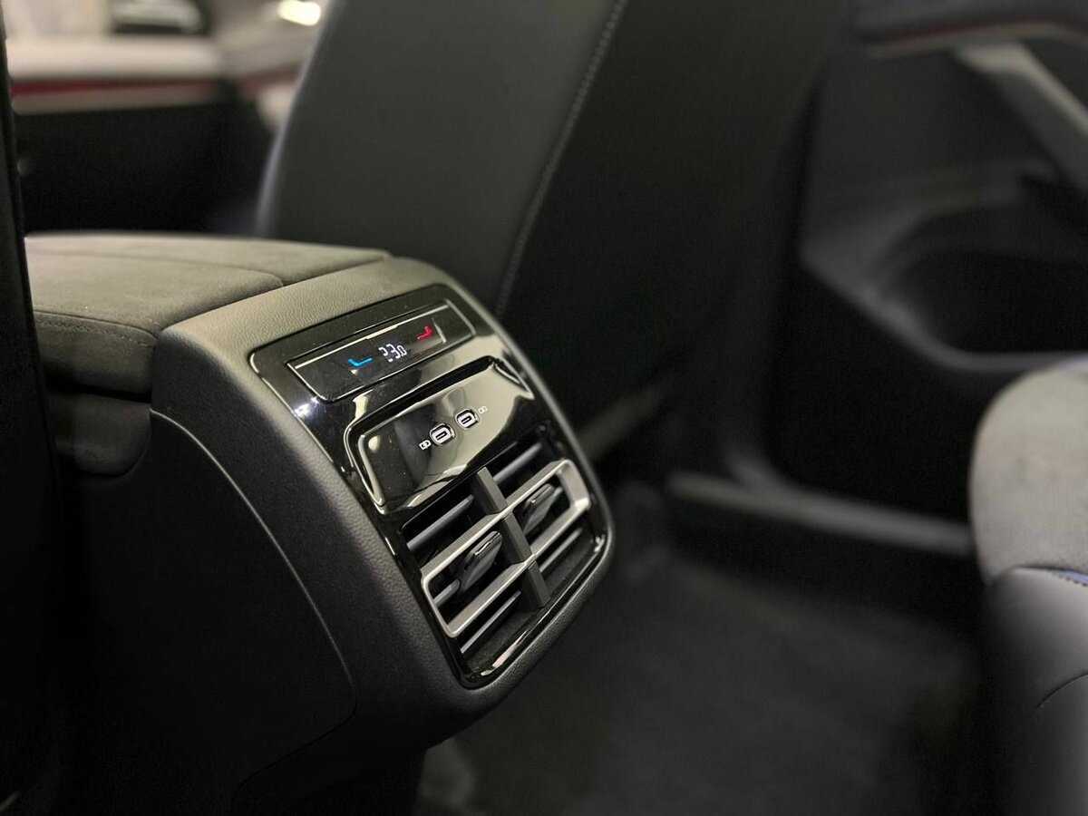 Volkswagen Tiguan 2024 года с пробегом. Фото: #11