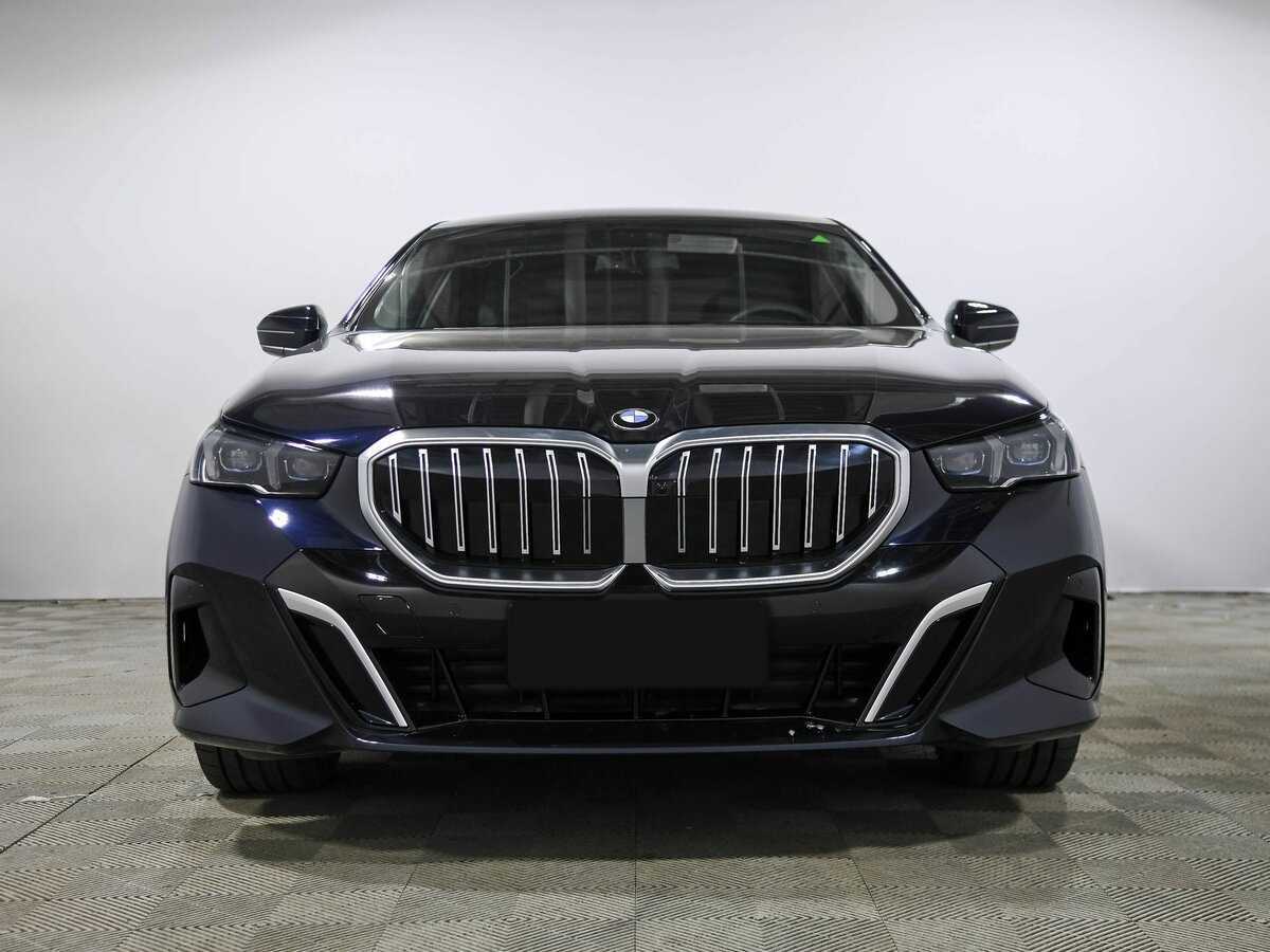 BMW 5 серии 2024 года с пробегом. Фото: #1