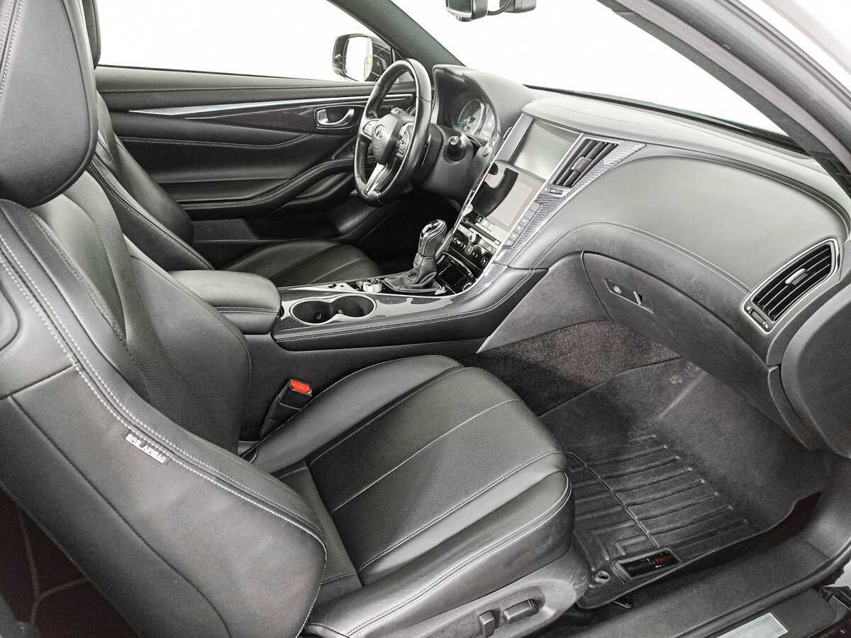 Infiniti Q60 2017 года с пробегом. Фото: #10