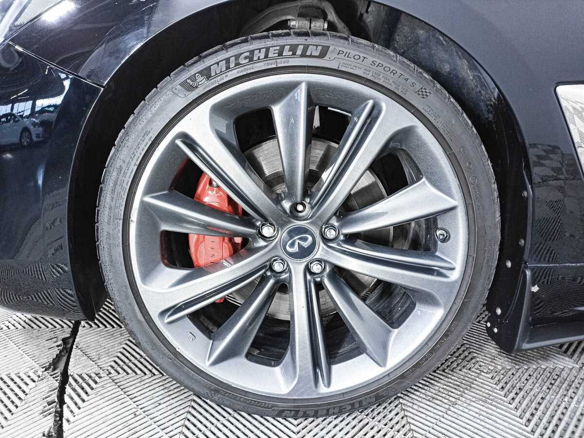 Infiniti Q60 2017 года с пробегом. Фото: #17