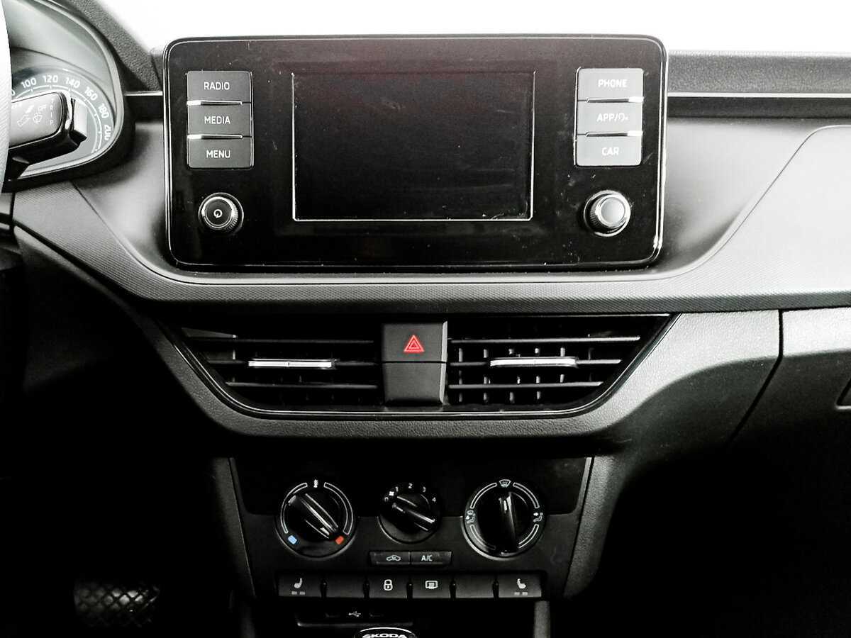 Б/У Шкода Рапид 2021 года. Фото: #14