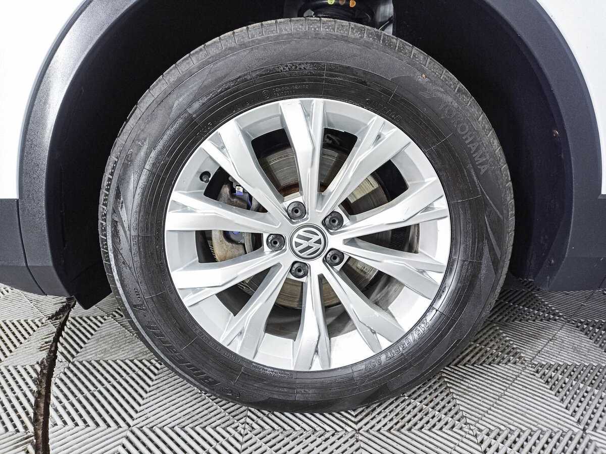 Volkswagen Tiguan 2018 года с пробегом. Фото: #15