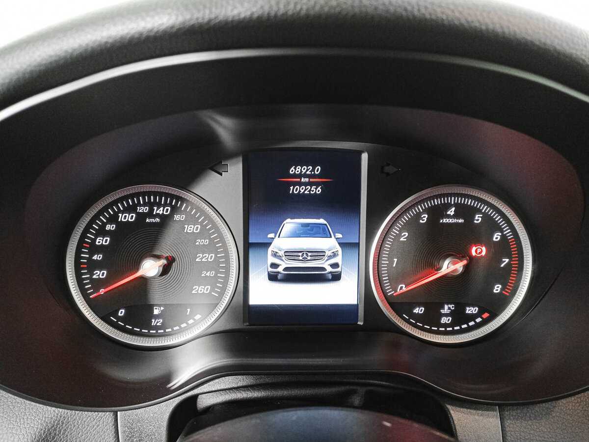 Mercedes-Benz GLC 2017 года с пробегом. Фото: #9