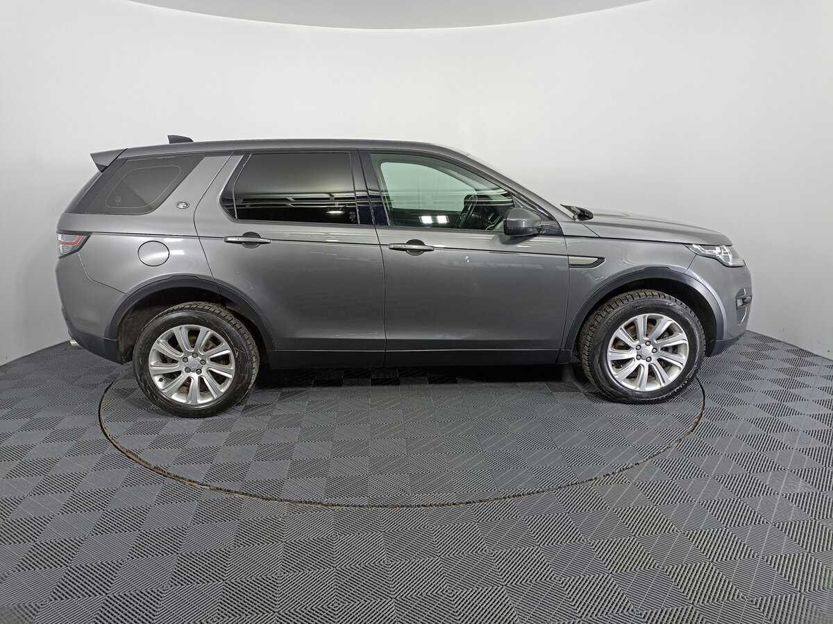 Land Rover Discovery Sport 2019 года с пробегом. Фото: #3