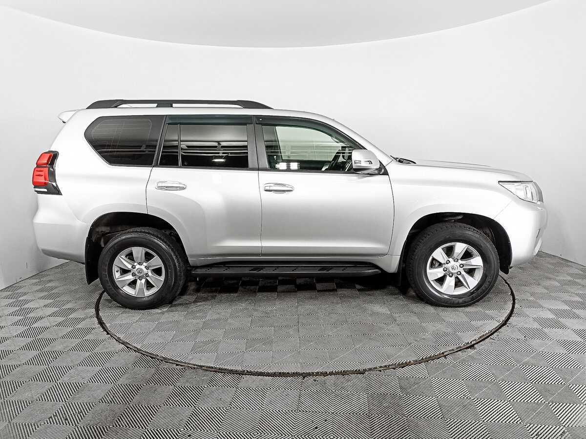 Toyota Land Cruiser Prado 2018 года с пробегом. Фото: #3