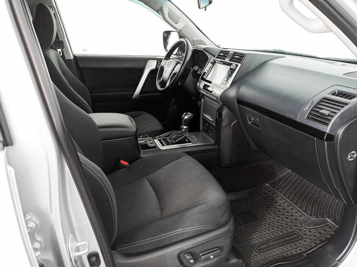 Toyota Land Cruiser Prado 2018 года с пробегом. Фото: #10