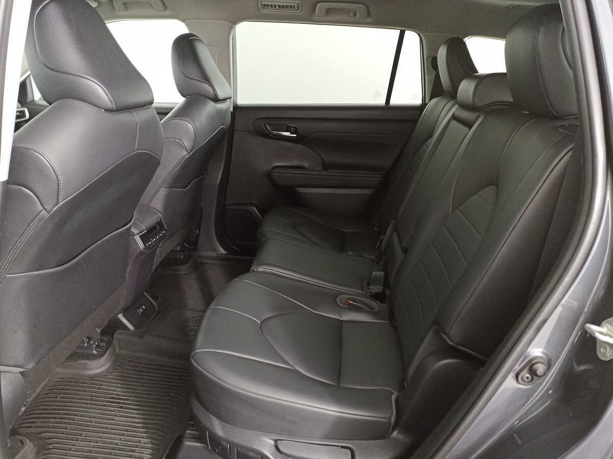 Toyota Highlander 2020 года с пробегом. Фото: #11