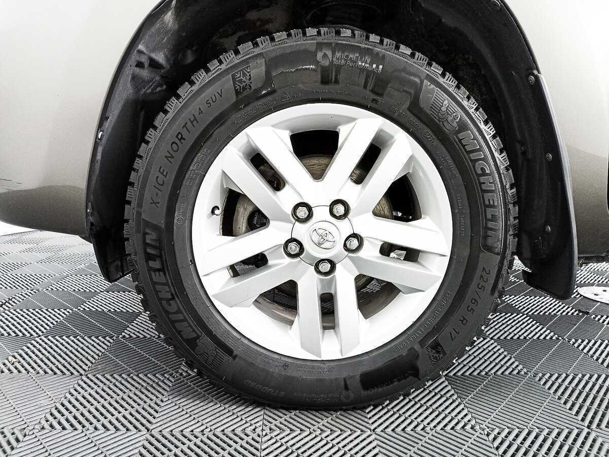 Toyota RAV4 2011 года с пробегом. Фото: #15