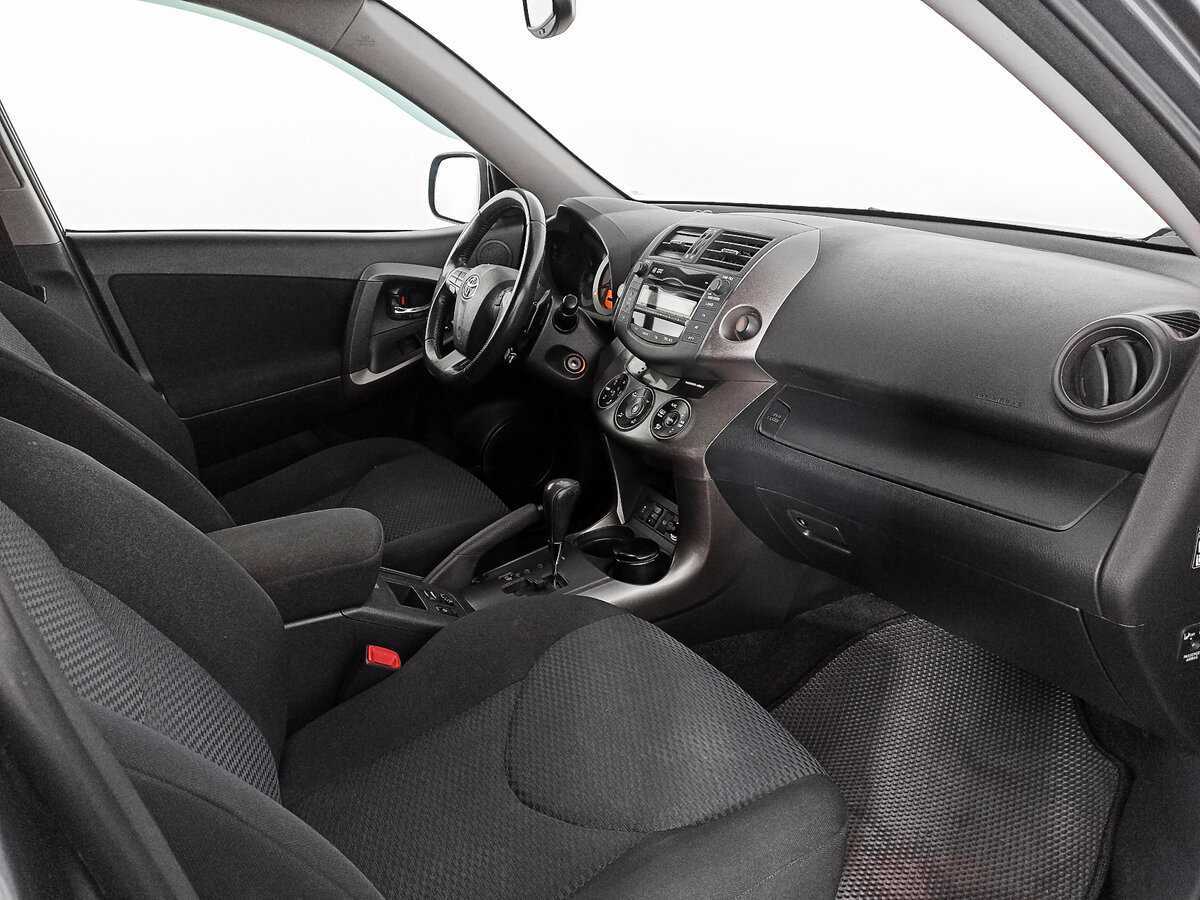 Toyota RAV4 2011 года с пробегом. Фото: #8