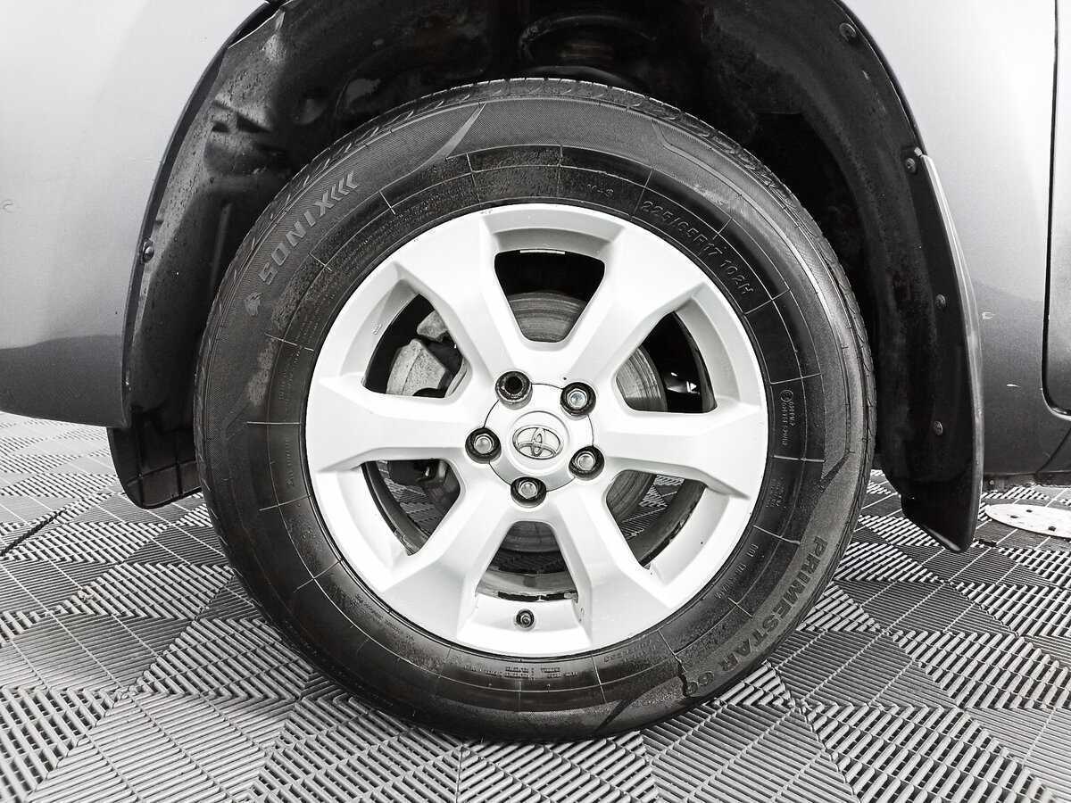 Toyota RAV4 2011 года с пробегом. Фото: #15