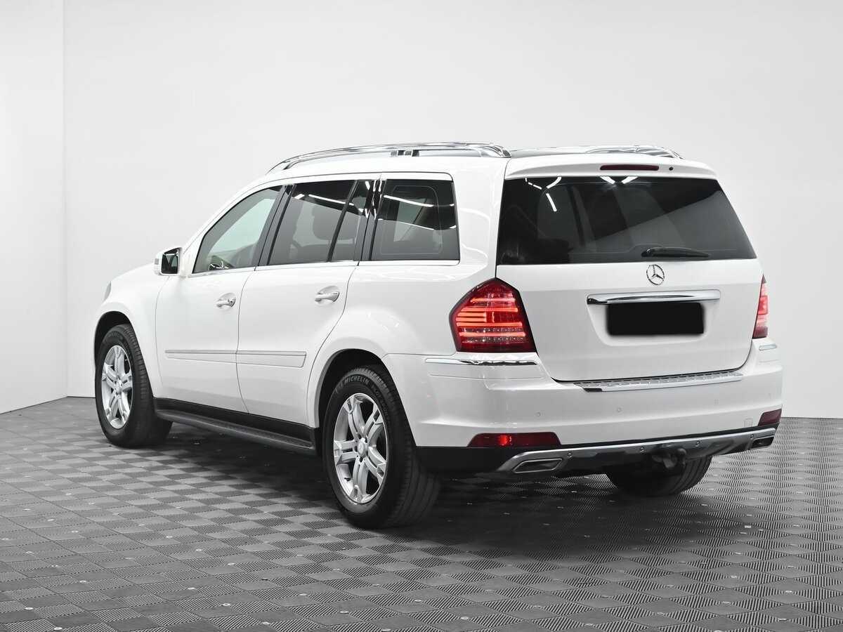 Mercedes-Benz GL-Класс 2010 года с пробегом. Фото: #3