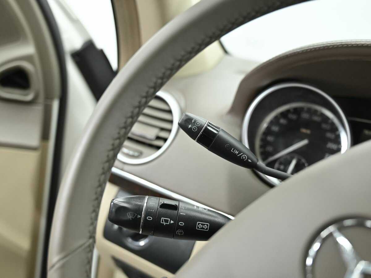 Mercedes-Benz GL-Класс 2010 года с пробегом. Фото: #9