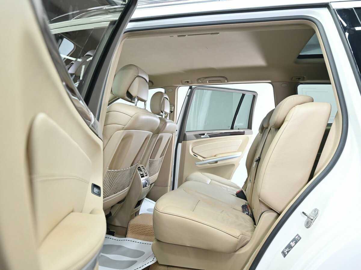 Mercedes-Benz GL-Класс 2010 года с пробегом. Фото: #18