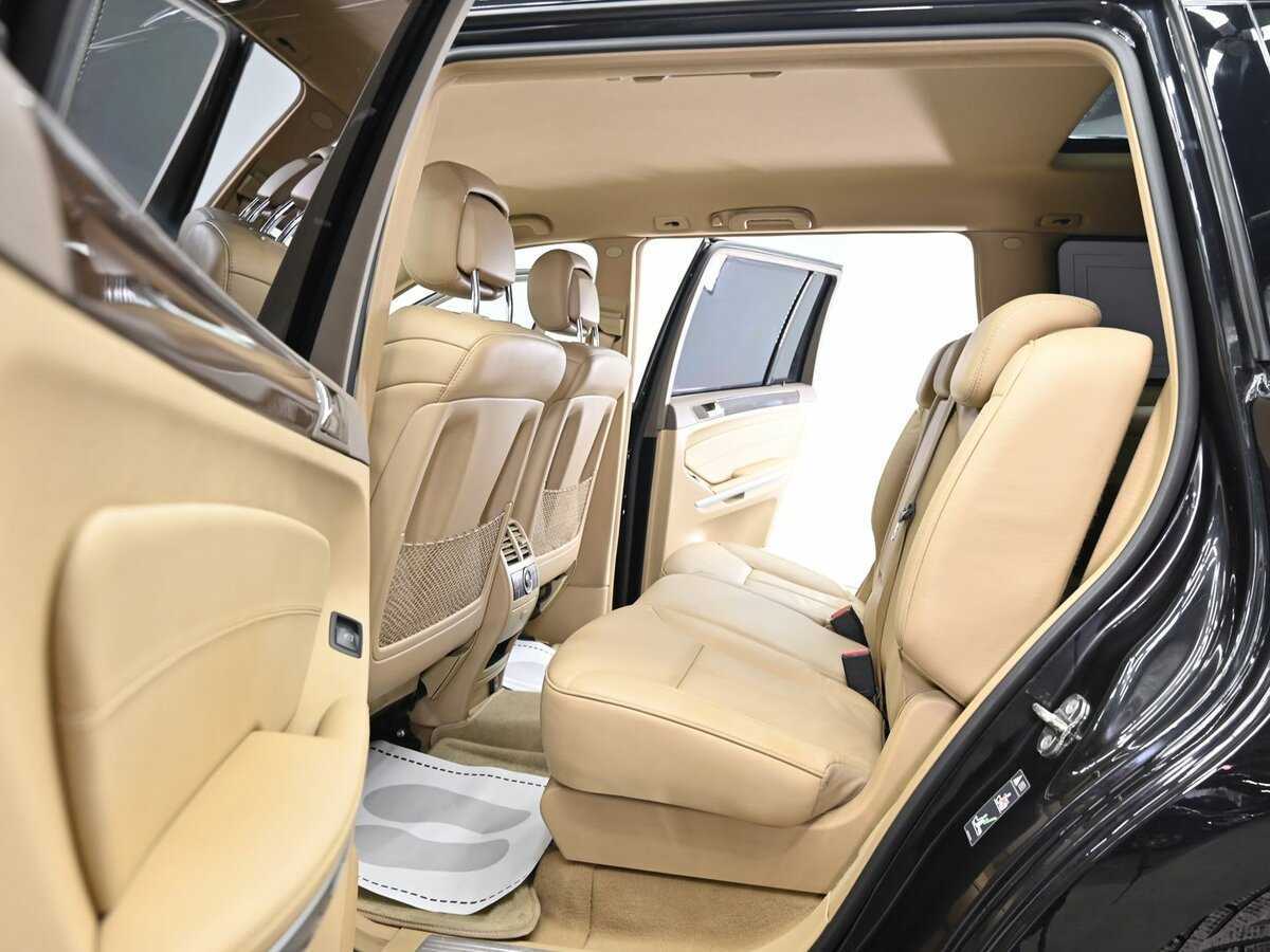 Mercedes-Benz GL-Класс 2011 года с пробегом. Фото: #10