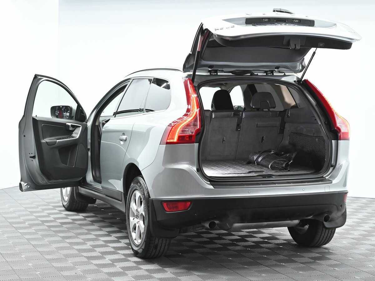 Volvo XC60 2011 года с пробегом. Фото: #4