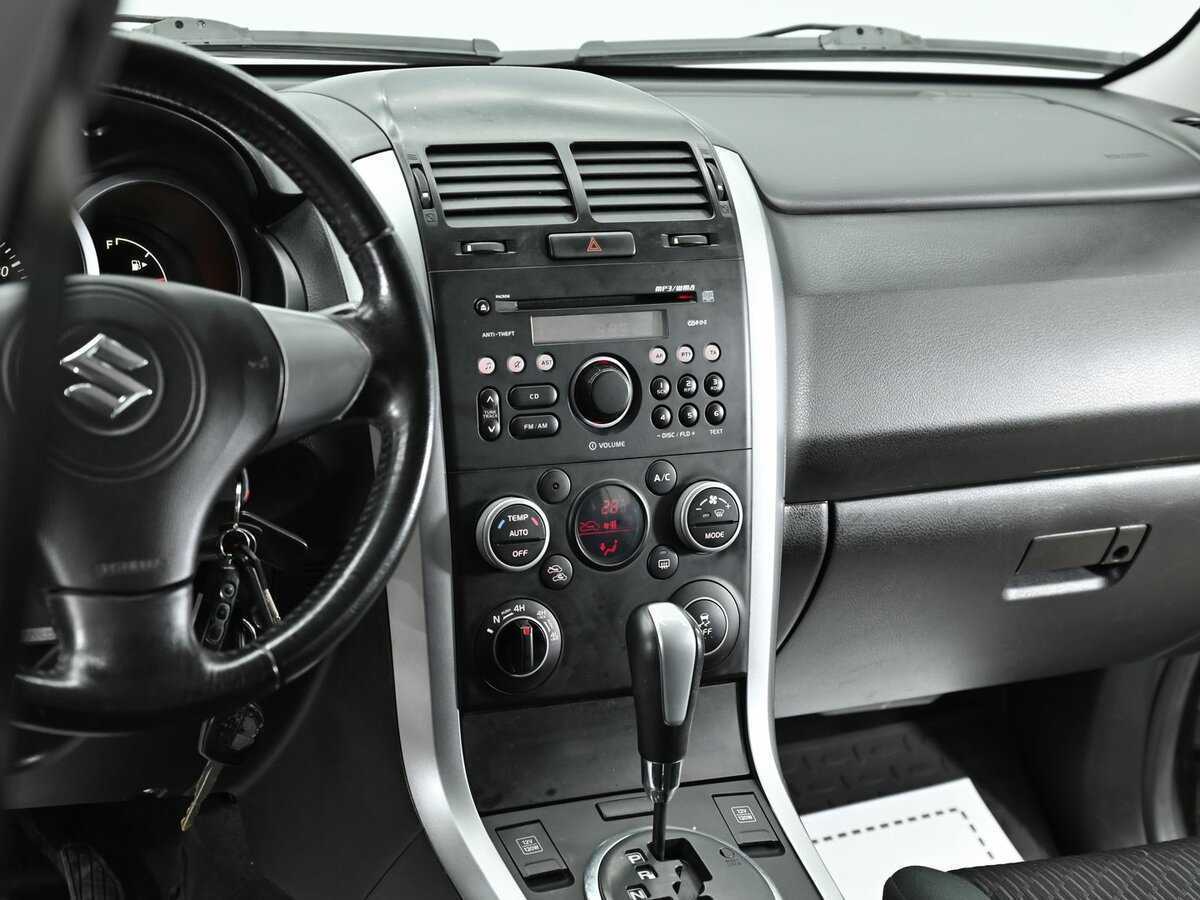 Б/У Сузуки Гранд Витара 2013 года. Фото: #5