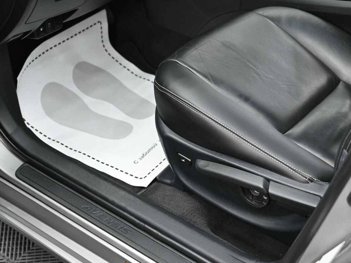 Toyota Avensis 2011 года с пробегом. Фото: #5