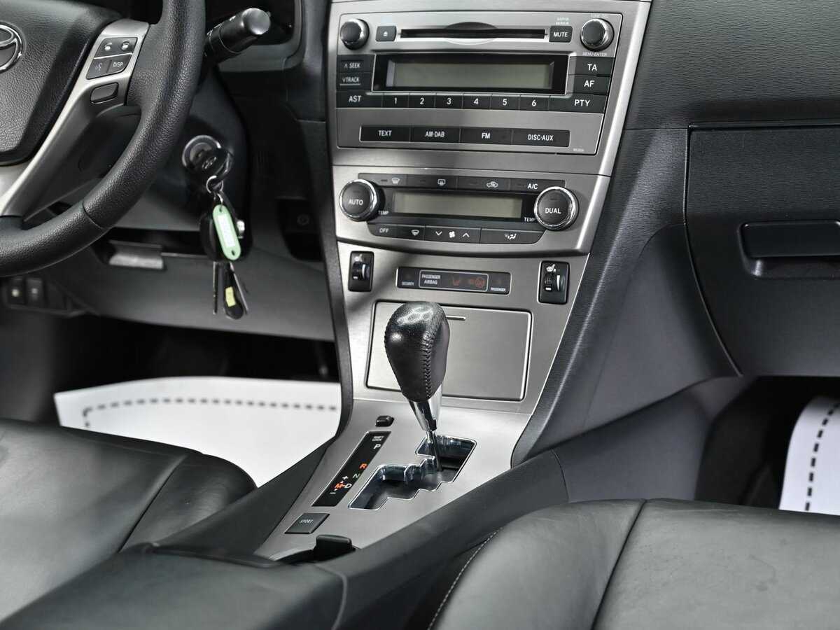 Toyota Avensis 2011 года с пробегом. Фото: #8