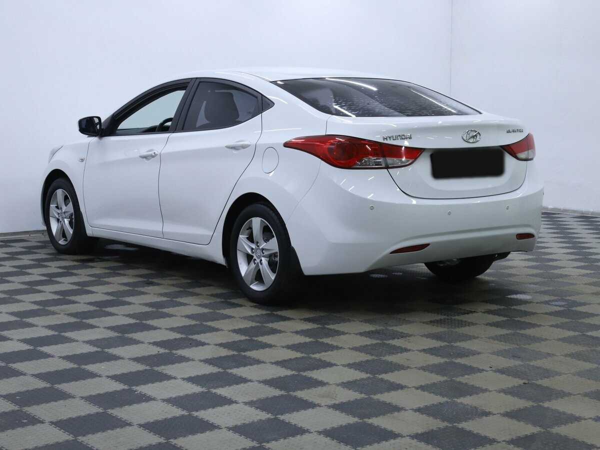 Hyundai Elantra 2011 года с пробегом. Фото: #1