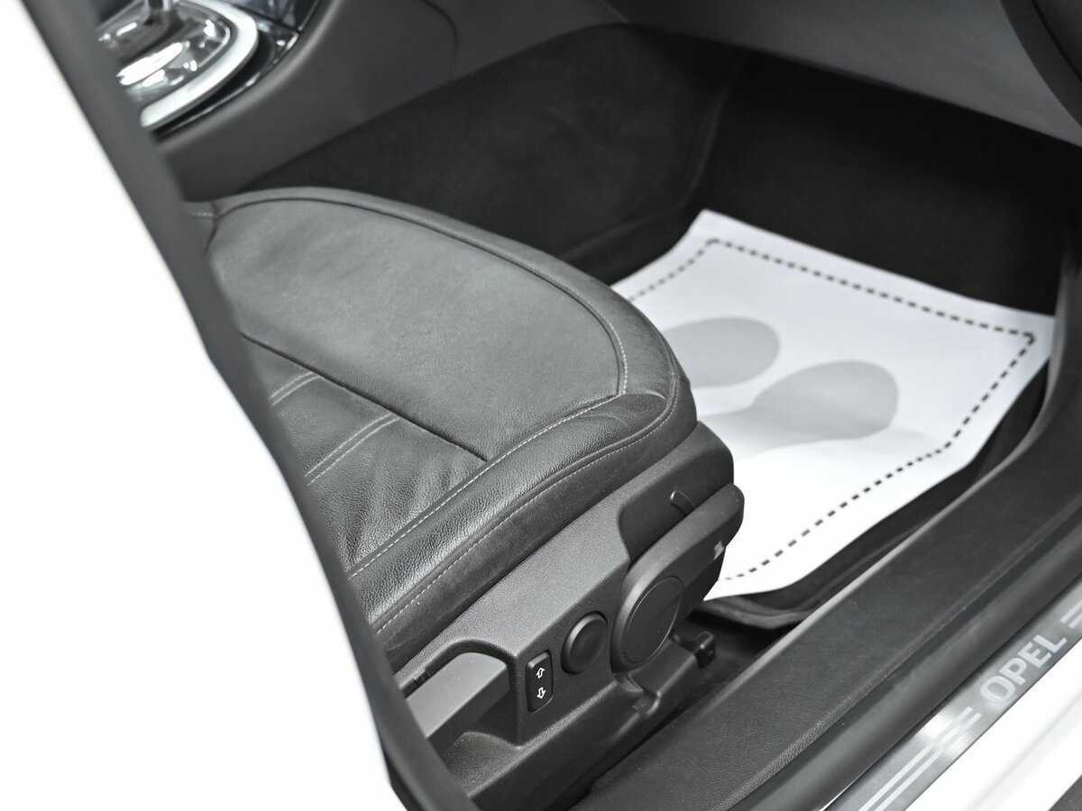 Б/У Опель Инсигния 2014 года. Фото: #15