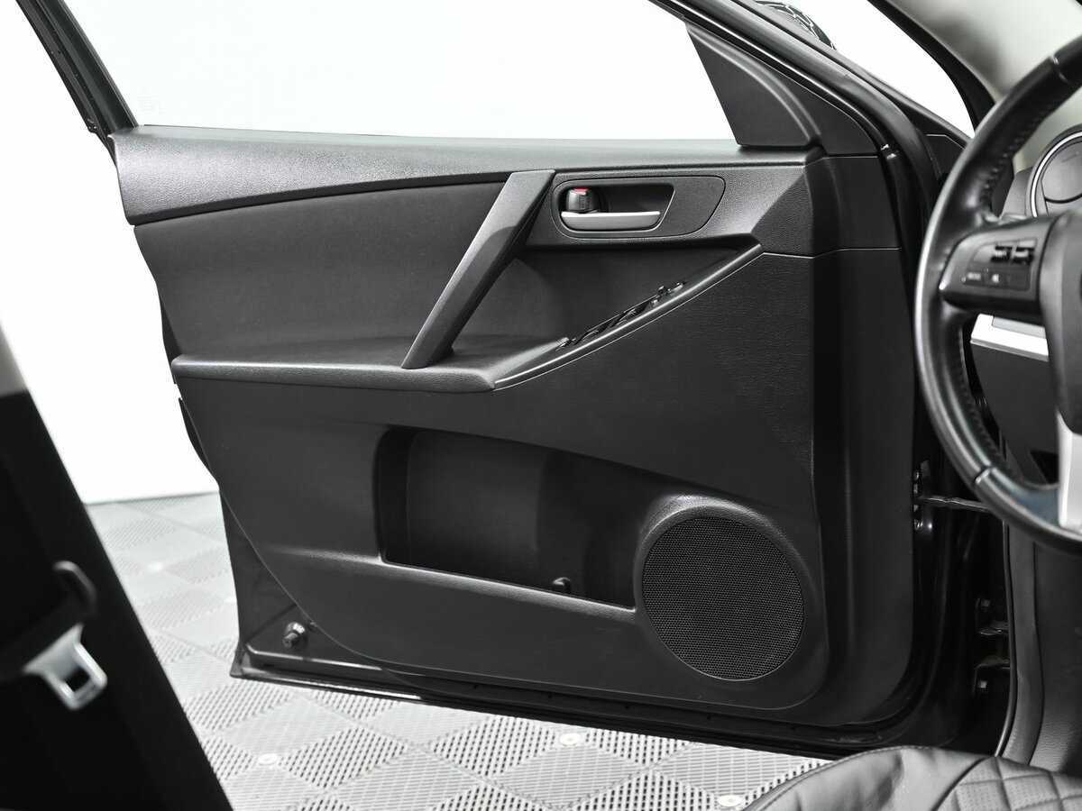 Mazda 3 2010 года с пробегом. Фото: #4