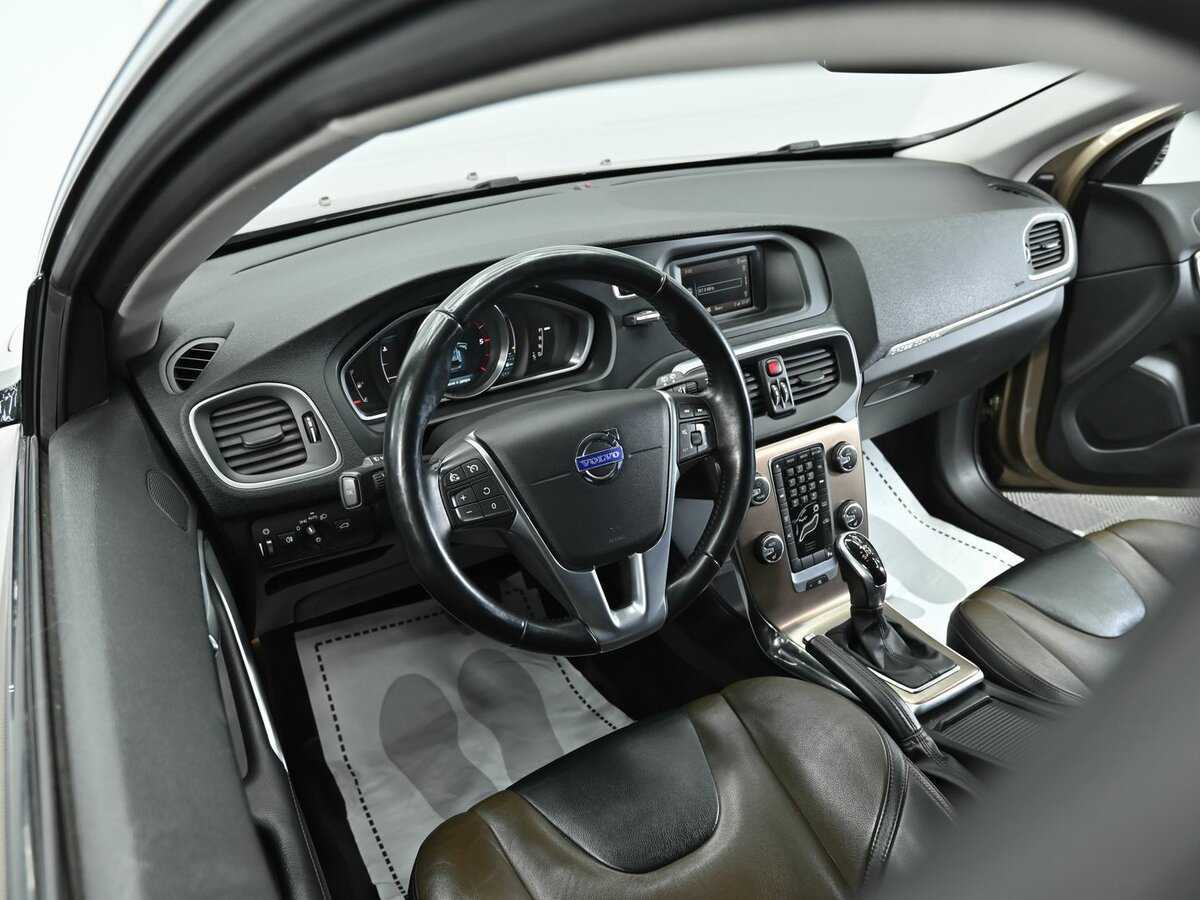 Volvo V40 2014 года с пробегом. Фото: #6